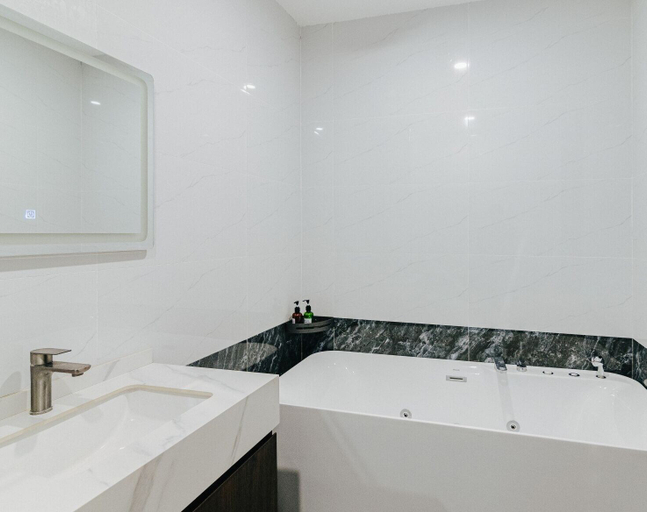 Bathroom 3, Luxe Paradise Residence Dang Thai Mai, Tây Hồ