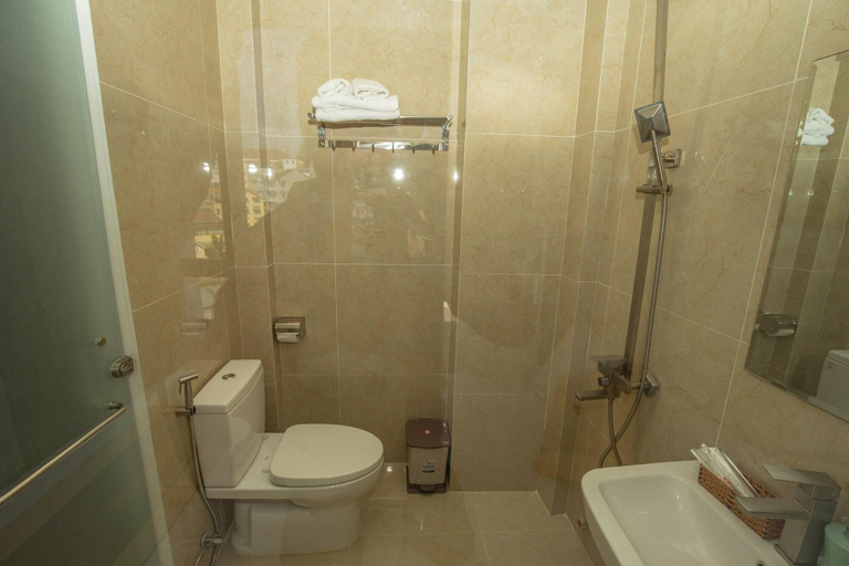 Bathroom 5, Ngan Pho Hotel Dalat, Đà Lạt