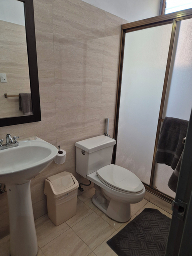 Bathroom 4, Hotel El Arroyo, Libertador