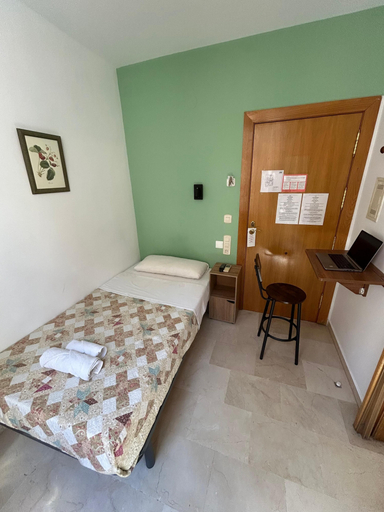 Bedroom 3, Hostal El Olivo, Granada