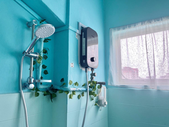 Bathroom 4, Heng Ann Guest House, Malacca City