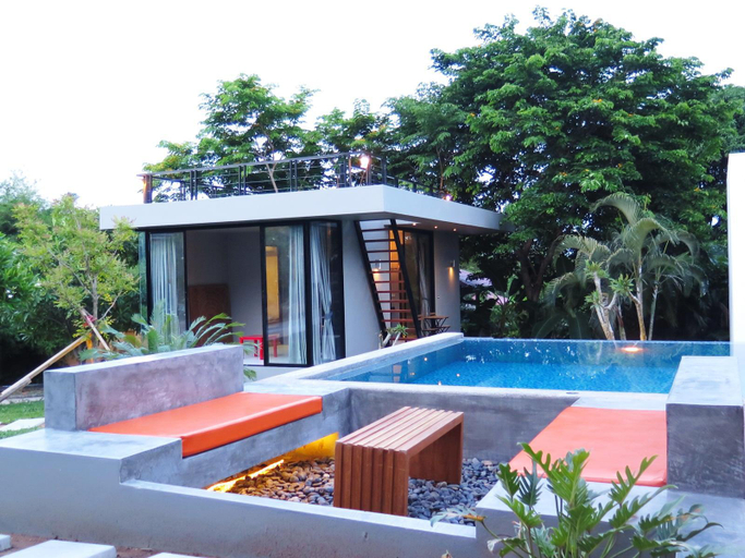 Swimming Pool 10