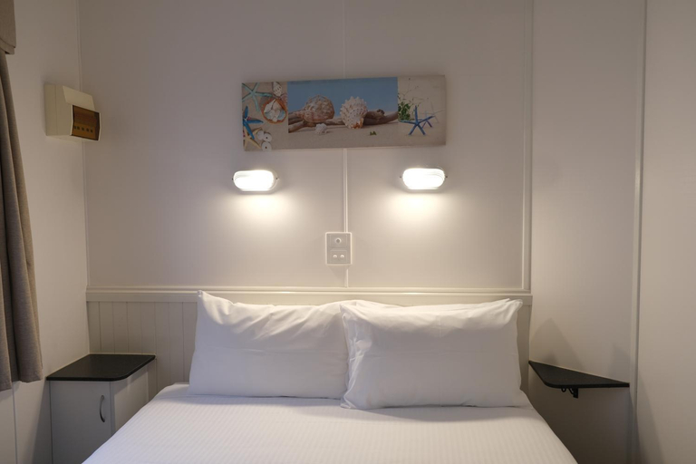 Bedroom 27