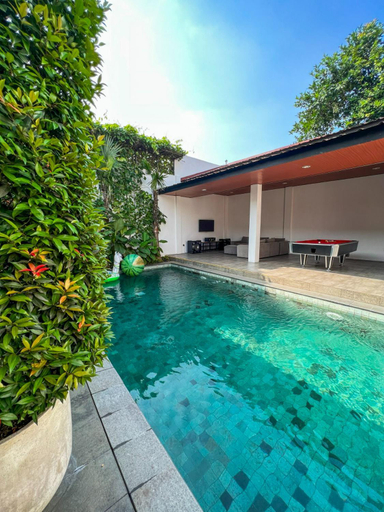 Others 5, LeRoca Villa with Pool, Bandung