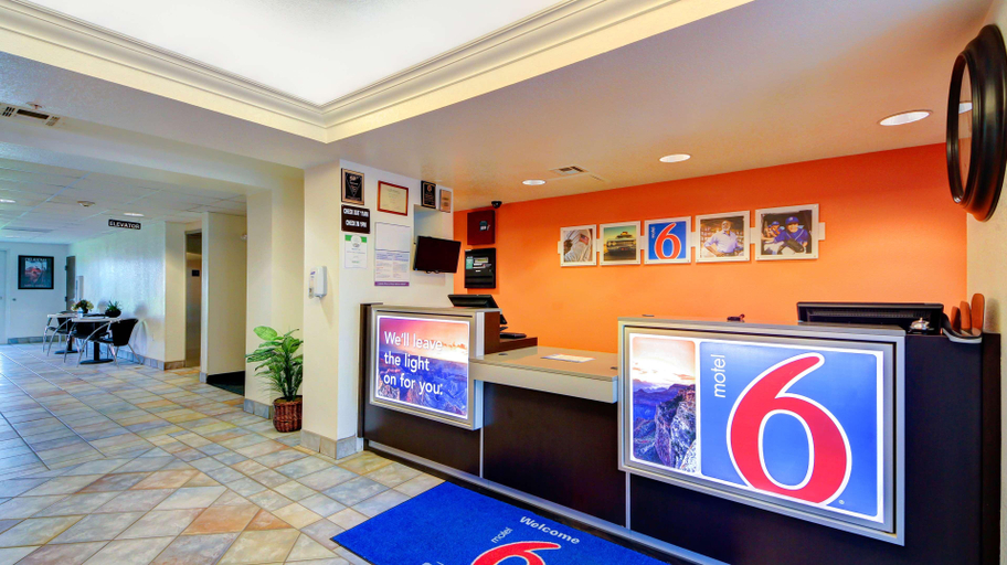 Public Area 3, Motel 6 El Reno, OK, Canadian
