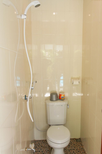 Bathroom 12