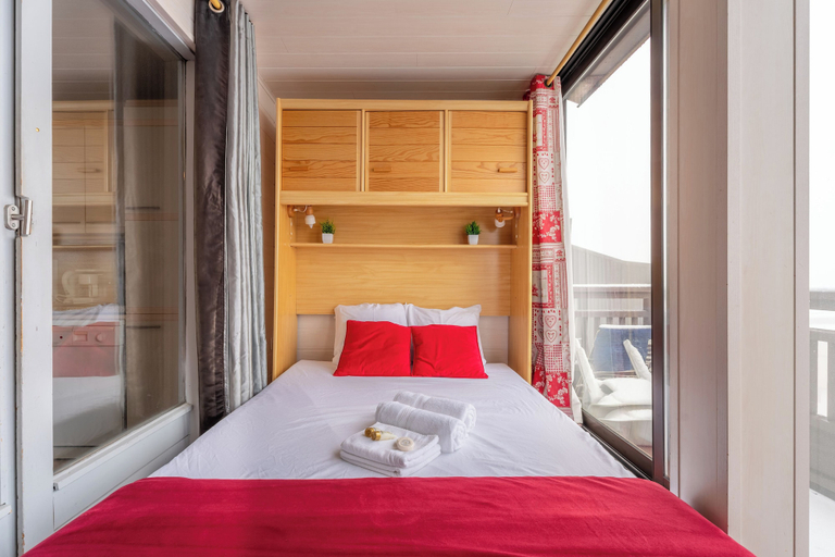 Bedroom 2, Cimes des caron, Savoie