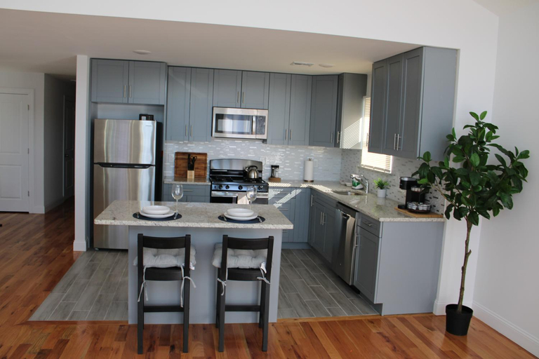 Others 5, Lovely 1 Bed Apartment EZ Access to NY, Newark