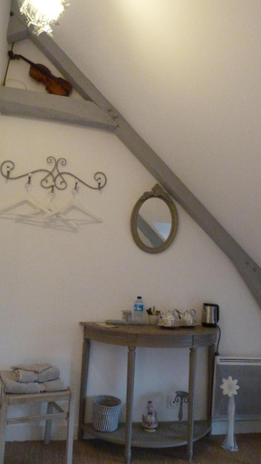 Bedroom 2, Chambre d hôtes La Métairie à Domloup, Ille-et-Vilaine