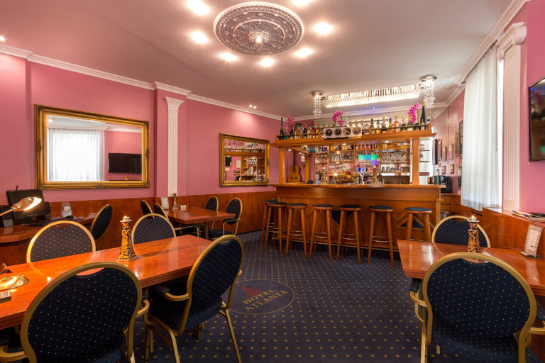Food & Drinks 5, Hotel Atlanta Budget, Darmstadt