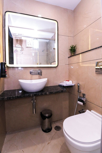Bathroom 3, The Commune KASHI, Varanasi