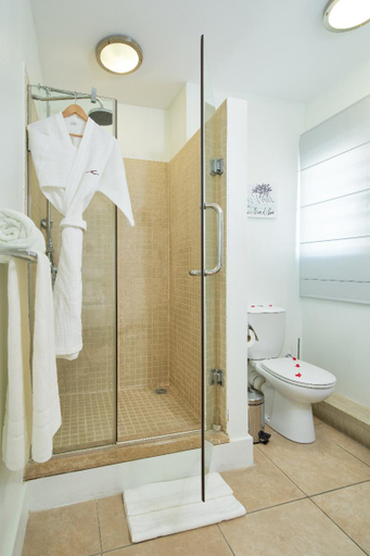 Bathroom 4, Bel Azur Beach Residence by LOV