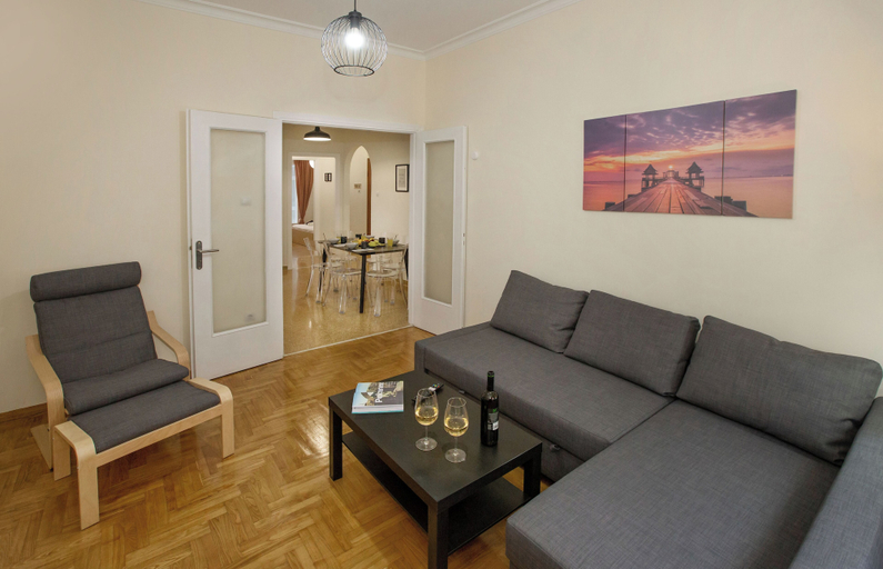 Others 5, Modern Rental with Cozy Charm by GHH, Attica