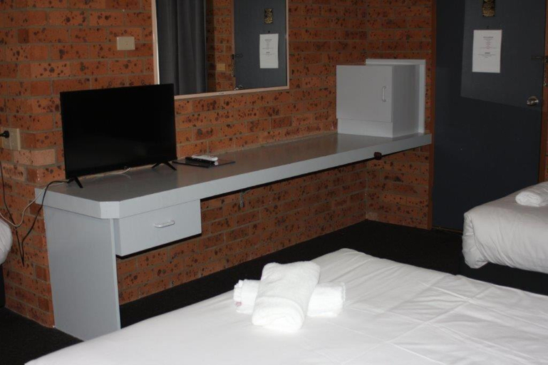 Bedroom 6