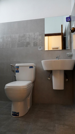 Bathroom 2, SK Luxury Apartments, Wattala