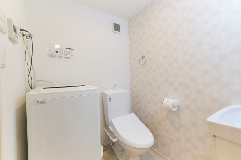 Bathroom 3, Sky Up Oshiage by Tranova, Sumida