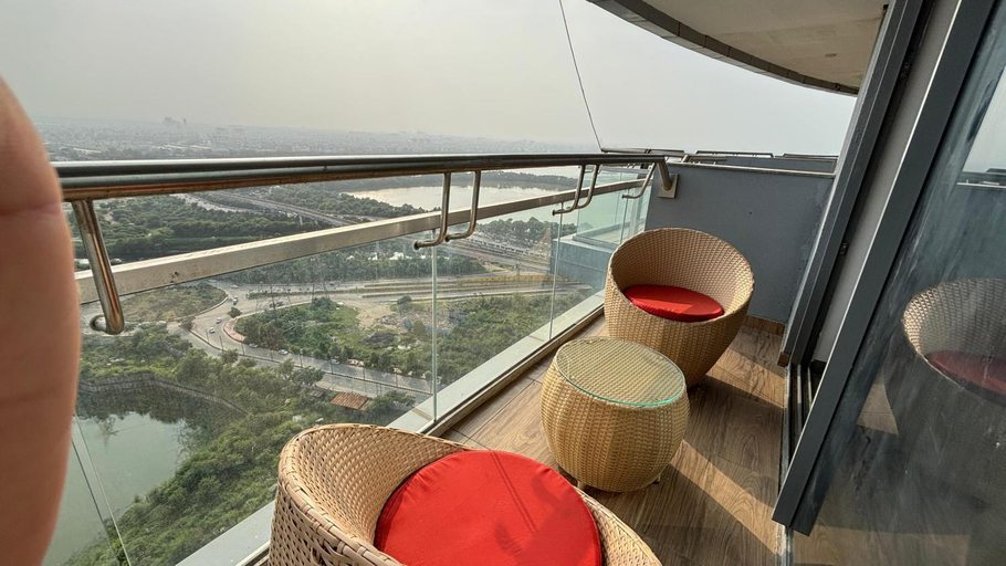 Others 3, Aj Studio supernova, Gautam Buddha Nagar