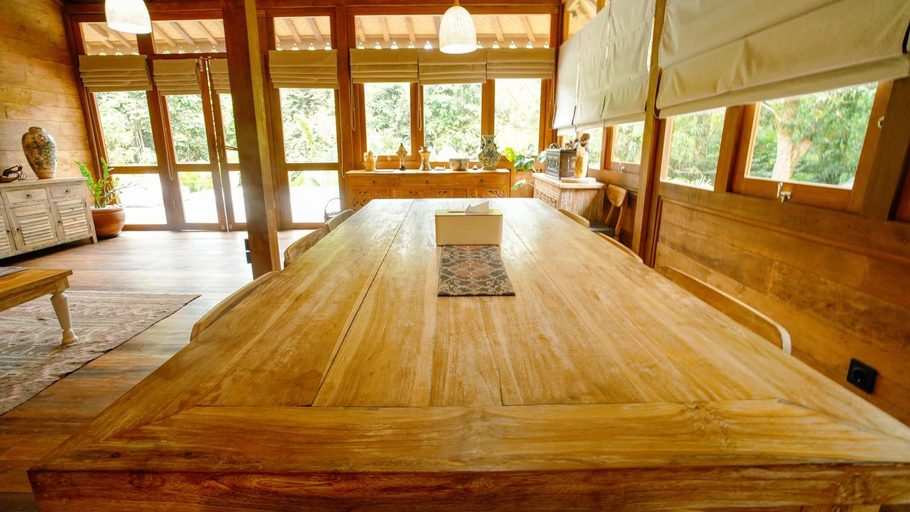 Others 5, Rumah Bambu Gladek Dua, Badung