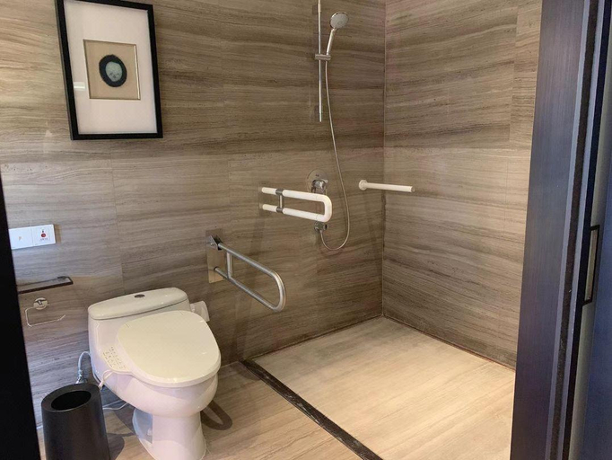 Bathroom 5, LJZ Supreme Tower Hotel, Shanghai