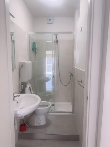 Bathroom 3, Lisa HOUSE, Rome