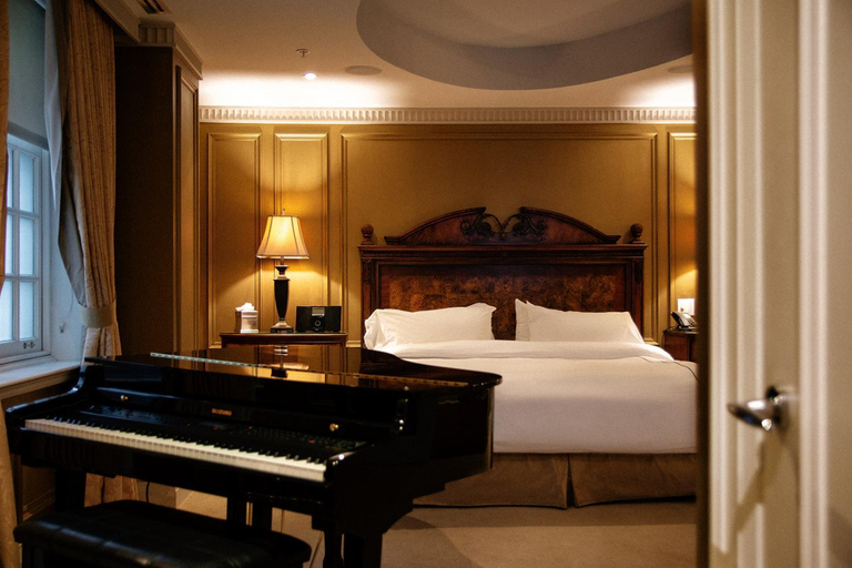 Bedroom 9