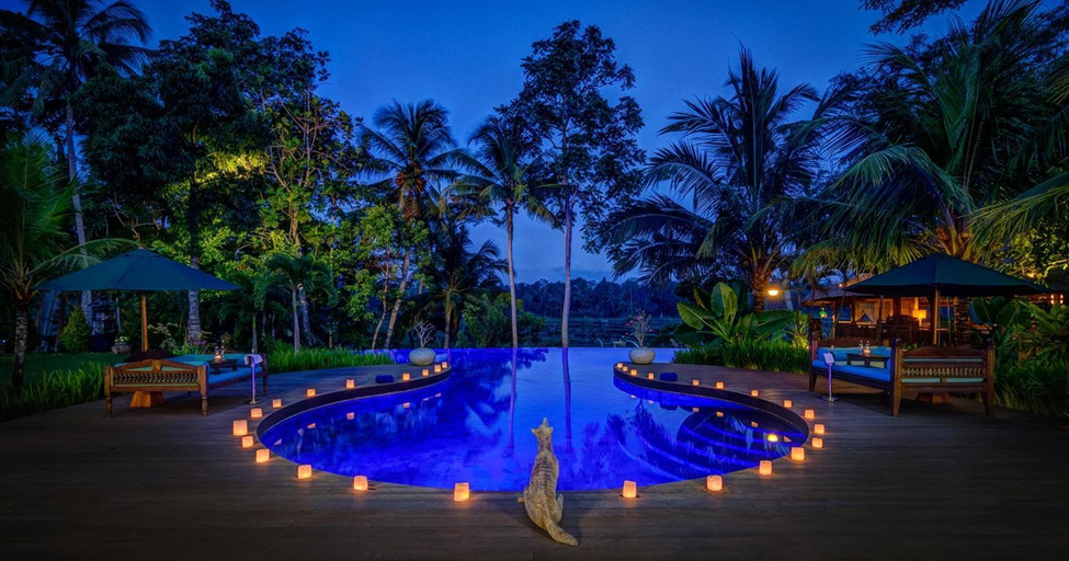 Swimming Pool 1