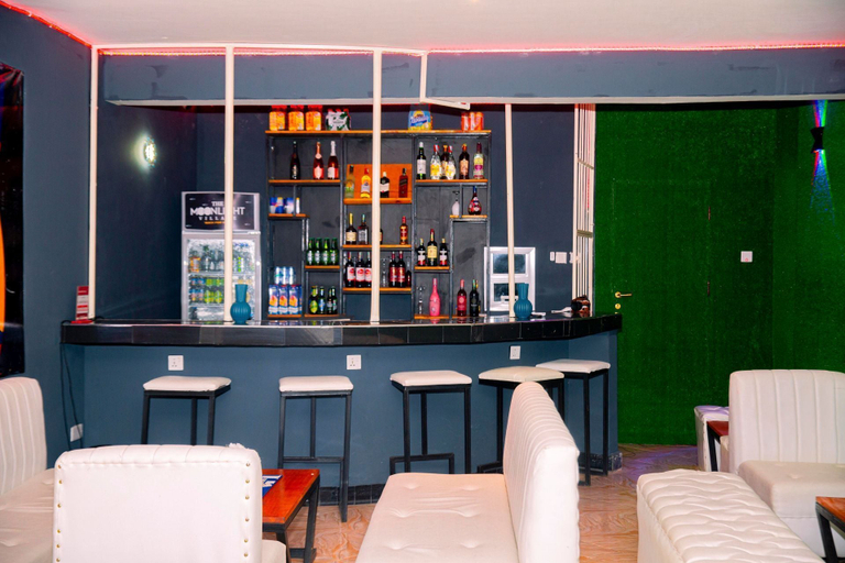 Food & Drinks 4, Moonlight Village, Ilala