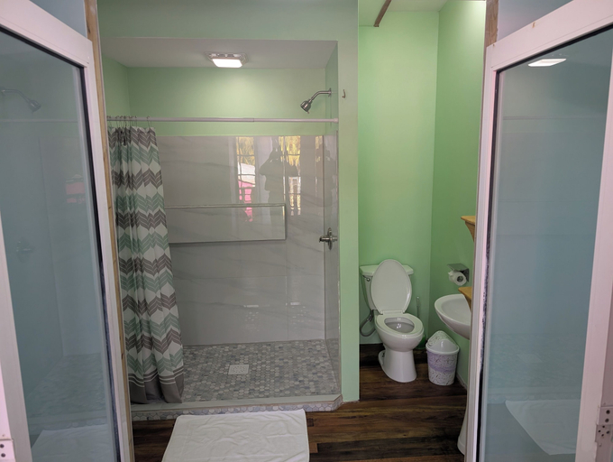 Bathroom 4, CobiaBeach.com