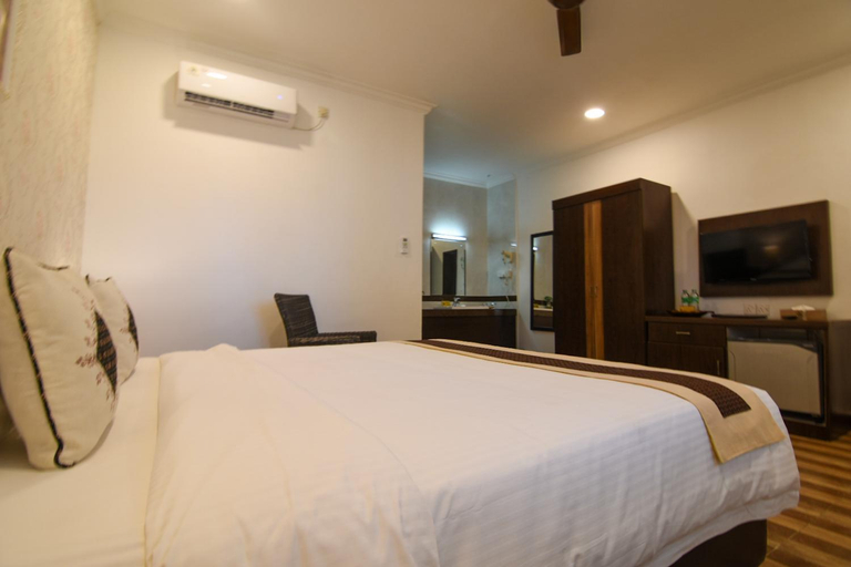 Bedroom 9