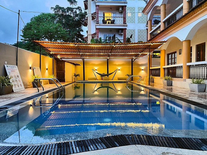 Others 4, The Four Leaf Clover, North Goa
