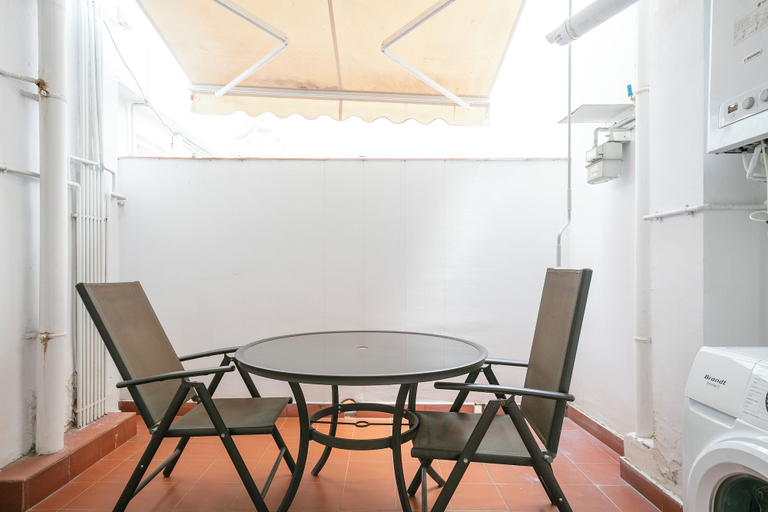 Others 4, Alcam Alio 1, Barcelona