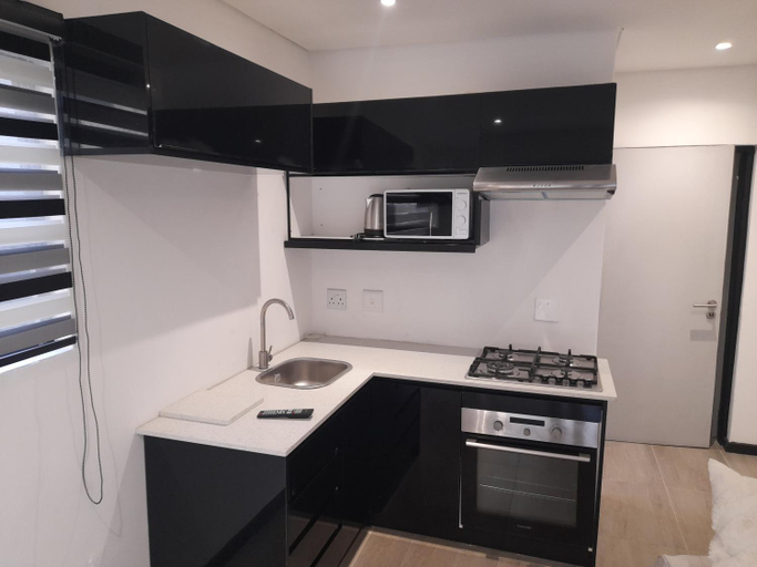 4, No 9 on Cladon Jadde Apartment, City of Johannesburg