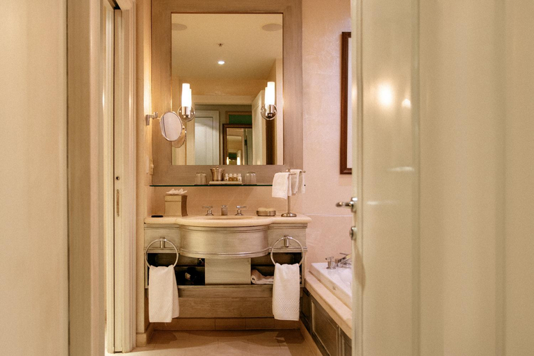 Bathroom 11