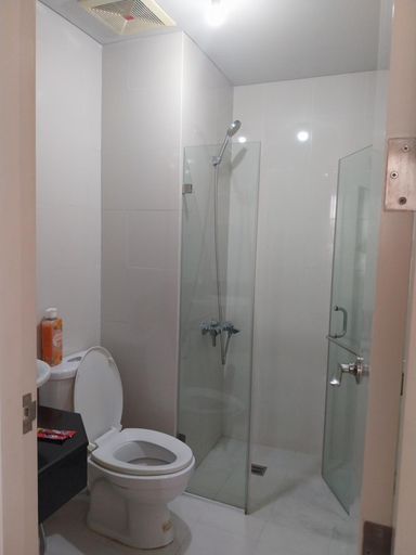 4, Emy Cozy Studio unit with street view balcony, Pasay City