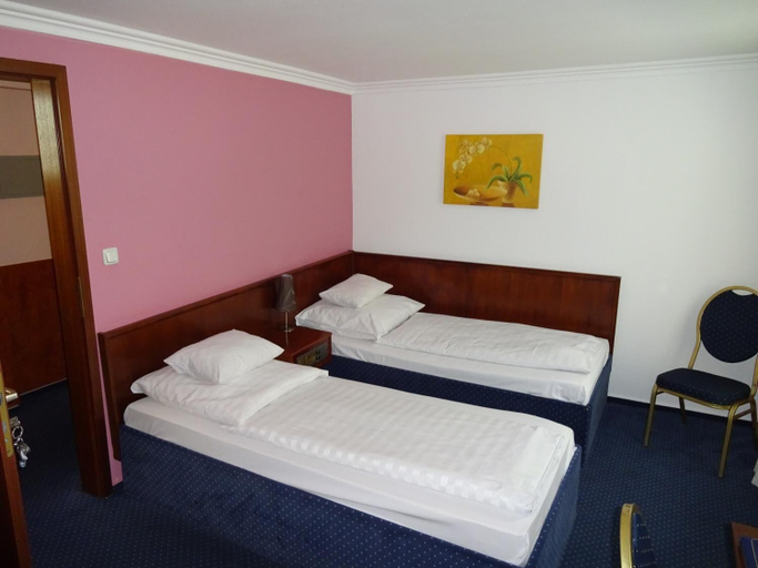 Bedroom 4, Hotel Atlanta Budget, Darmstadt
