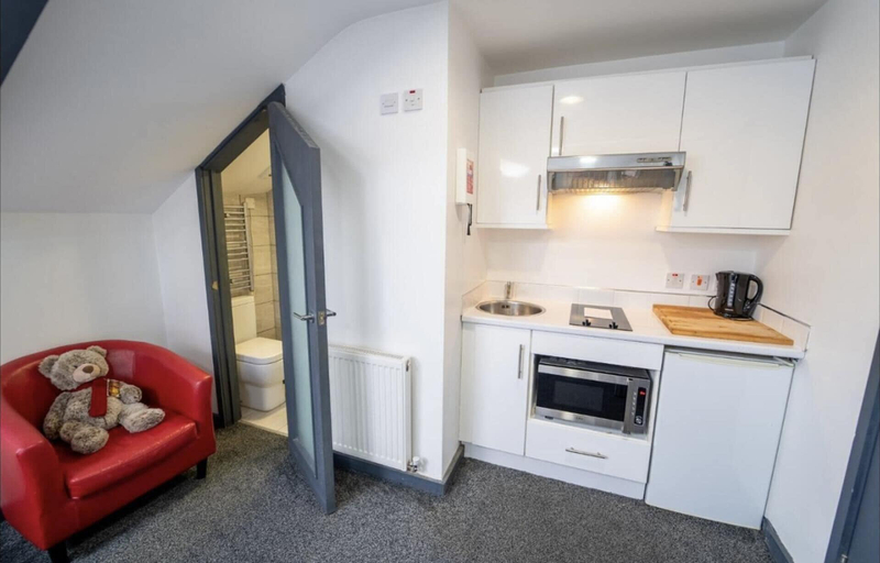 Others 4, Fully Serviced Studio Available Close to the City, Birmingham