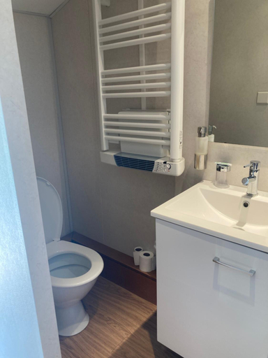 Bathroom 3, Le domaine de la Rabateliere, Loire-Atlantique