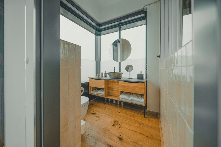 Bathroom 5, John & Will Silo-Hotel by Guldsmeden, Bremen