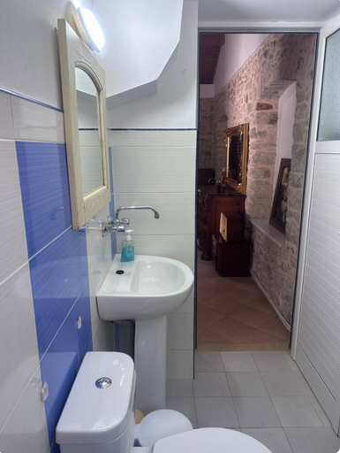 Others 4, Adrianas Guest House, Vlorës