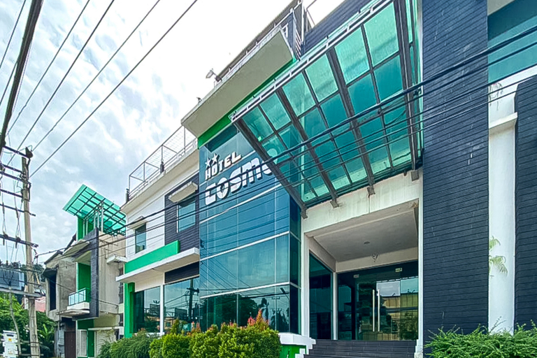 Exterior & Views 2, Urbanview Hotel Cosmo Jambi, Jambi