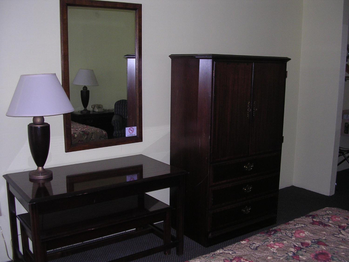 Others 5, Travel Inn - Duffield, Scott