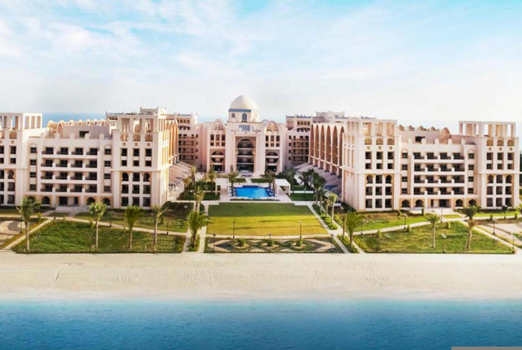 Room 3, 2BD 2 5BA Superior Apt With Pool Gym Beach Access, Dubai