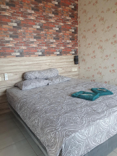 Bedroom 13