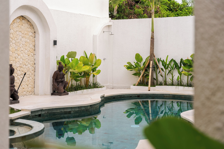 Sport & Beauty 5, Tropical 2BR Private Villa, 6min Pererenan Beach, Badung