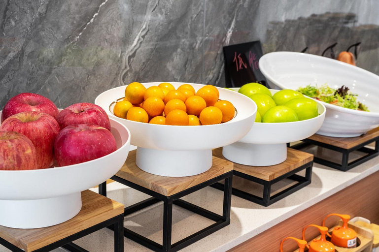 Food & Drinks 4, Poltton International Service Apartment Changtai Yuanxi, Zhangzhou