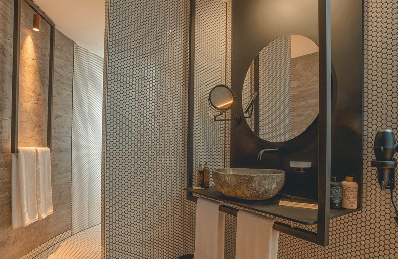 Bathroom 5, John & Will Silo-Hotel by Guldsmeden, Bremen