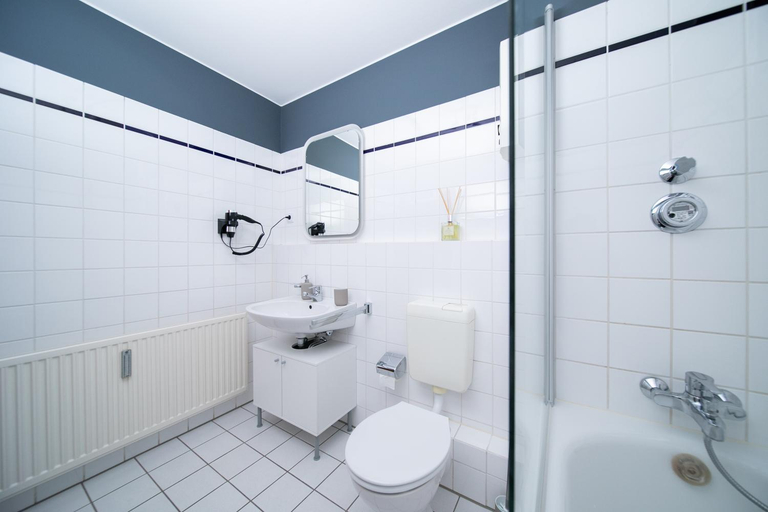 Bathroom 3, Favorite Stays - Neuss Furth, Rhein-Kreis Neuss