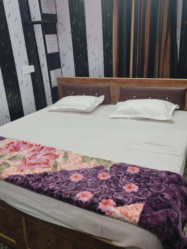Others 2, Narayan Home Stay, Faizabad