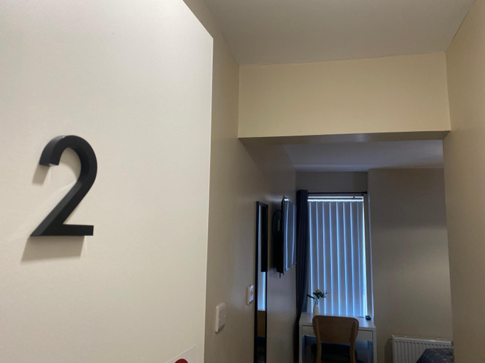 Others 2, Roskeen Townhouse, Belfast