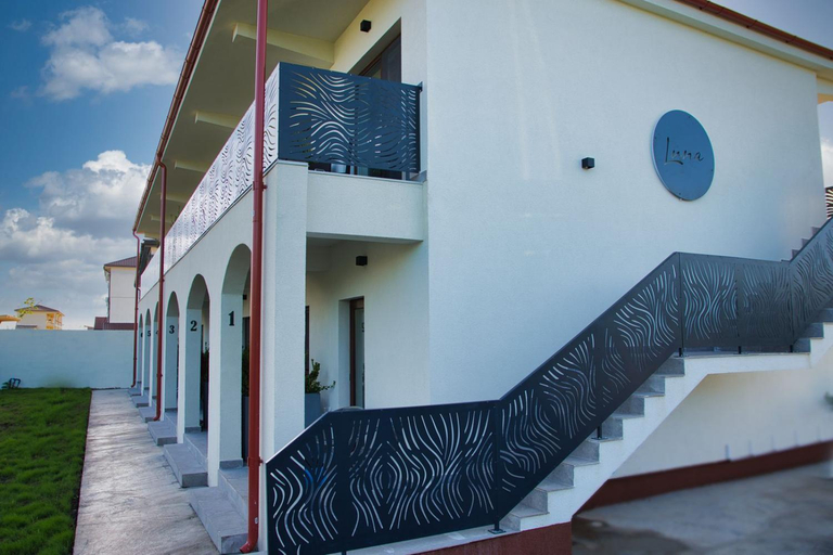 Others 5, Vila Luna, Limanu